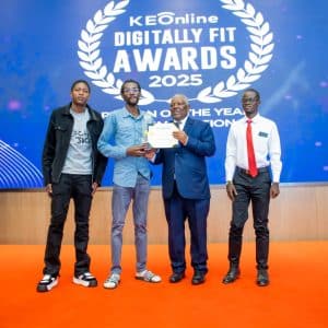 Raymond Nduga receiving the tech and law winners awards